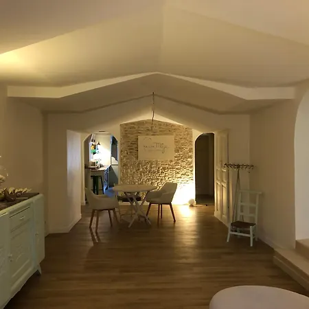 Maison Maje